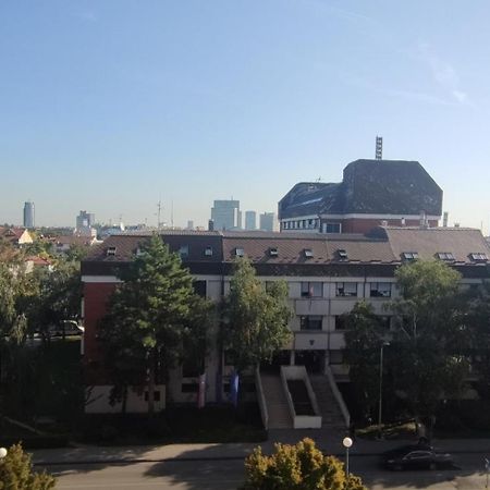 Aurelia'S Comfy Place With Free Parking Zagreb Bagian luar foto