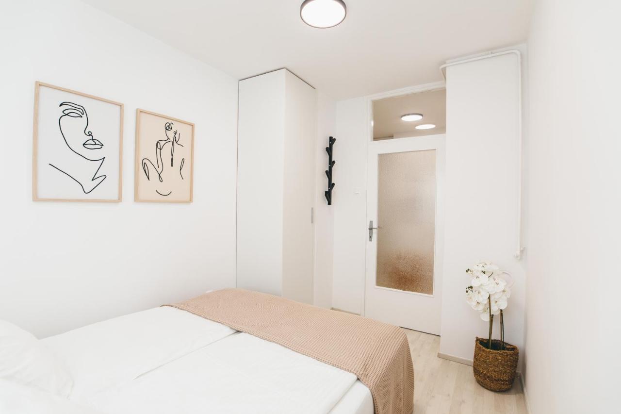 Aurelia'S Comfy Place With Free Parking Zagreb Bagian luar foto