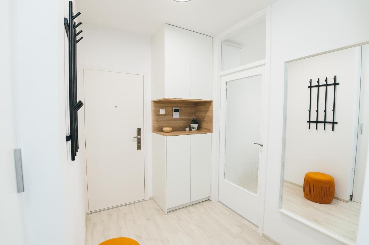 Aurelia'S Comfy Place With Free Parking Zagreb Bagian luar foto